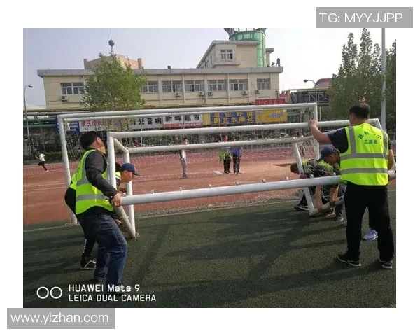 如何正确叠放足球门以确保安全和节省空间的实用指南
